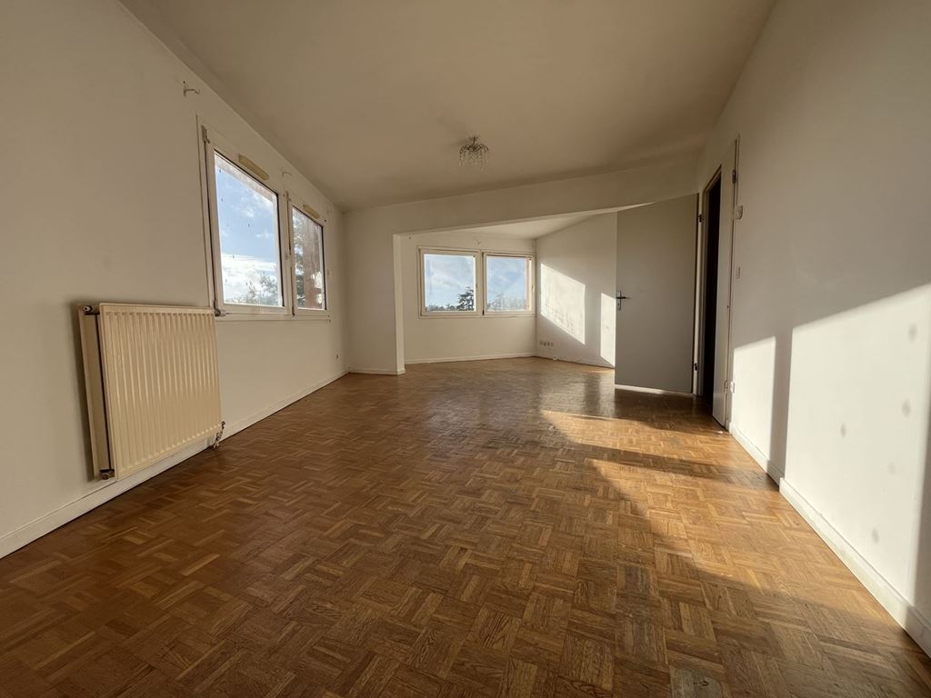 Appartement T5 ST PIERRE DU PERRAY (91280) CNI CONSEIL