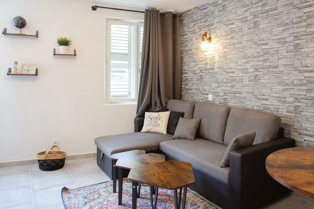 Appartement Studio TOULON (83000) CNI CONSEIL