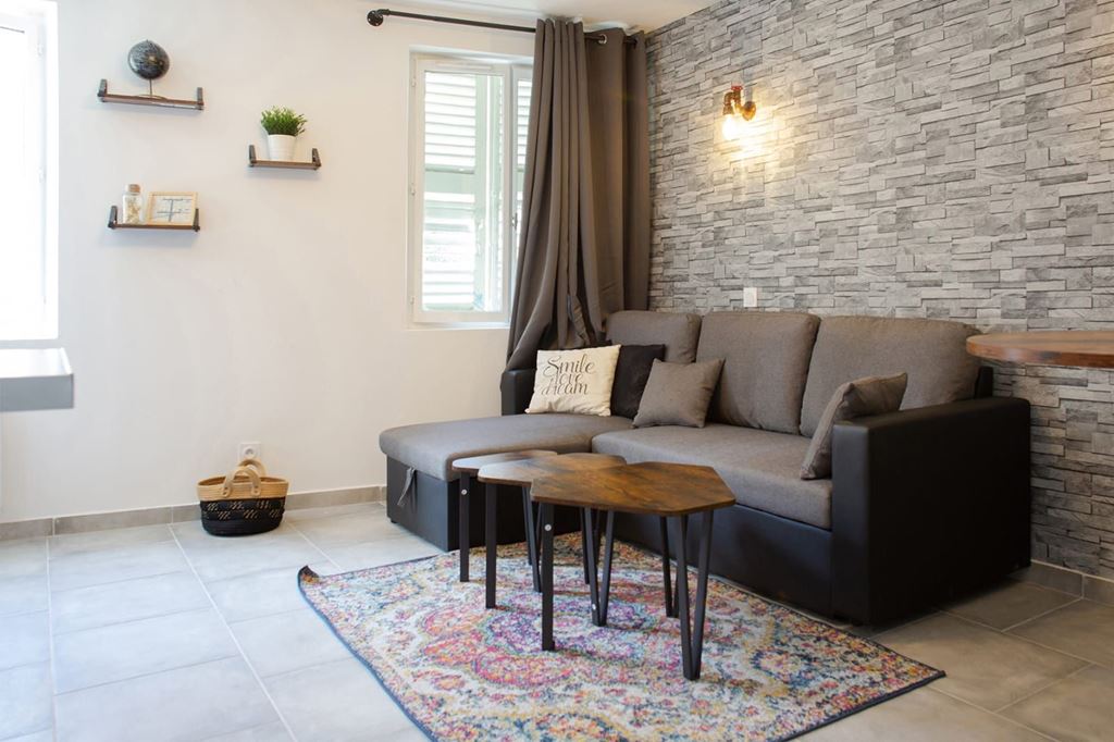 Appartement Studio TOULON (83000) CNI CONSEIL